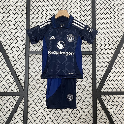 24-25 Kids M-U away Size- 16-28